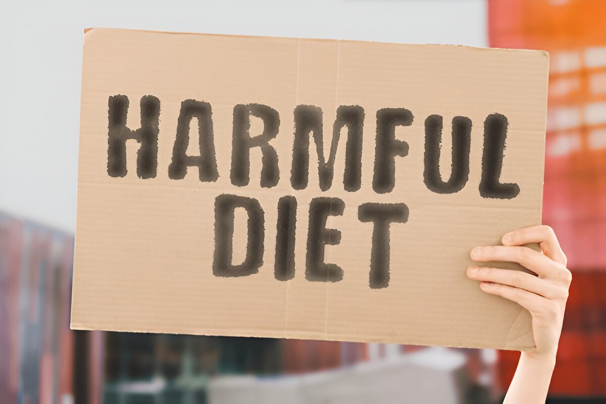 Does a Crash Diet Help in Weight Management?
